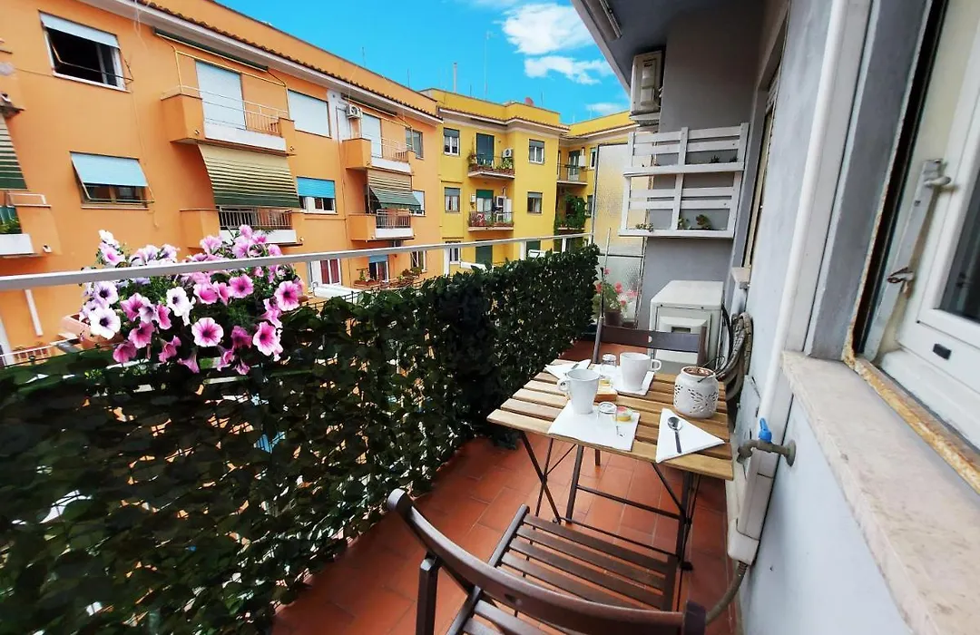 Free Breakfast - Michelangelo Dream House-1